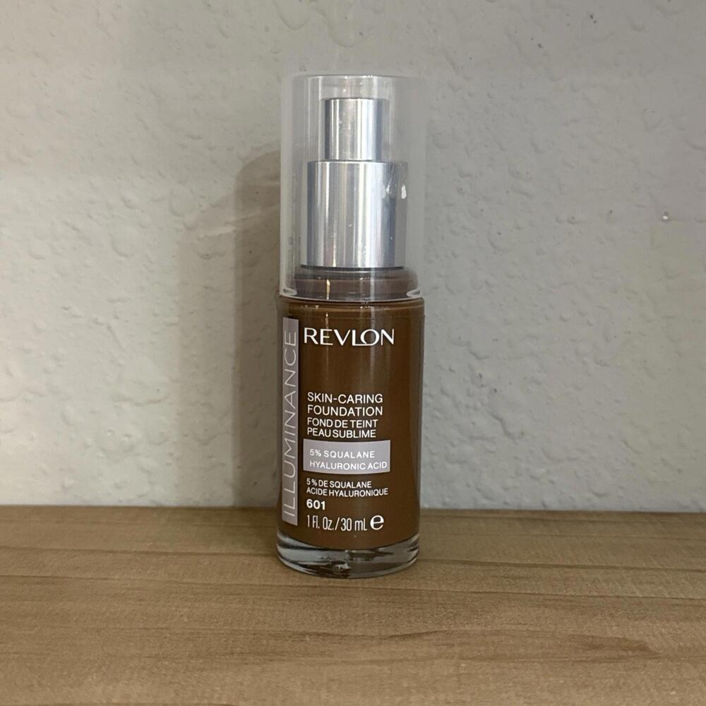 Revlon Illuminance Skin-Caring Foundation 601 Soft Nutmeg, Hyaluronic Acid